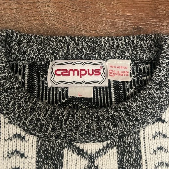 Vintage Campus Sweater - Picture 2 of 6